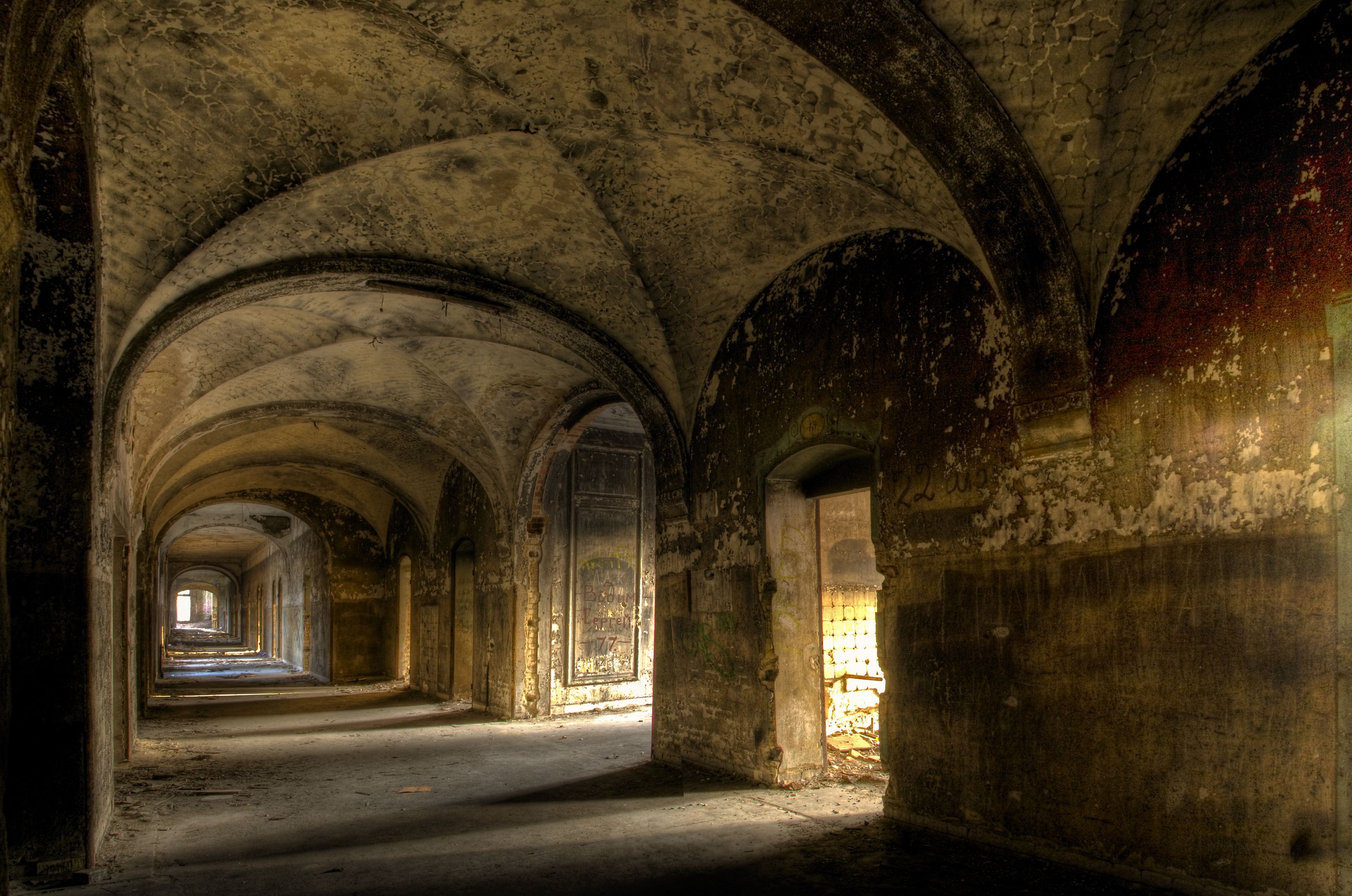 Opuszczony szpital Beelitz-Heilstätten. TUTAJ LECZYŁ SIĘ ADOLF HITLER