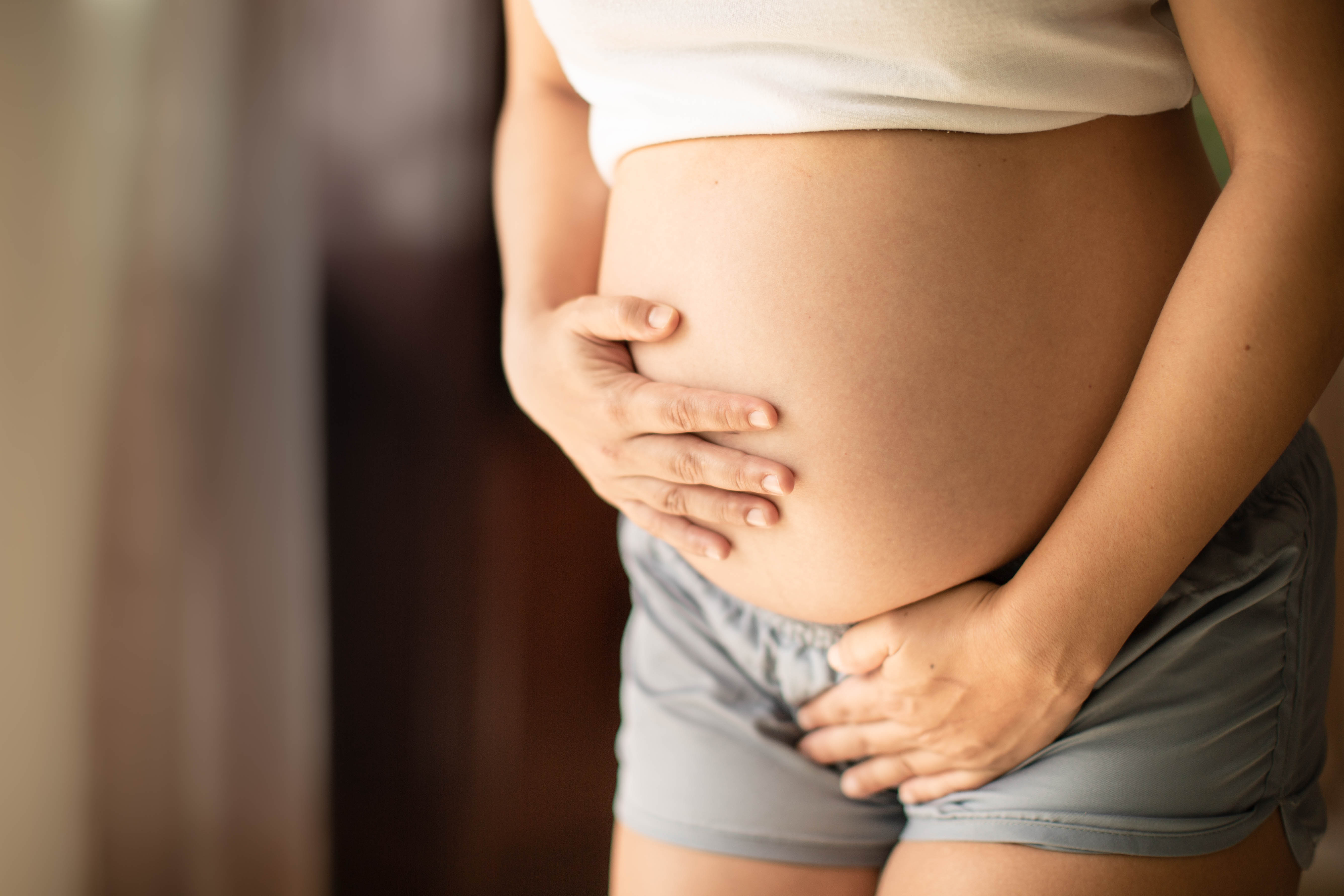 Hüvelyi folyás terhesség alatt: nem mindig jelez gondot! - Blikk