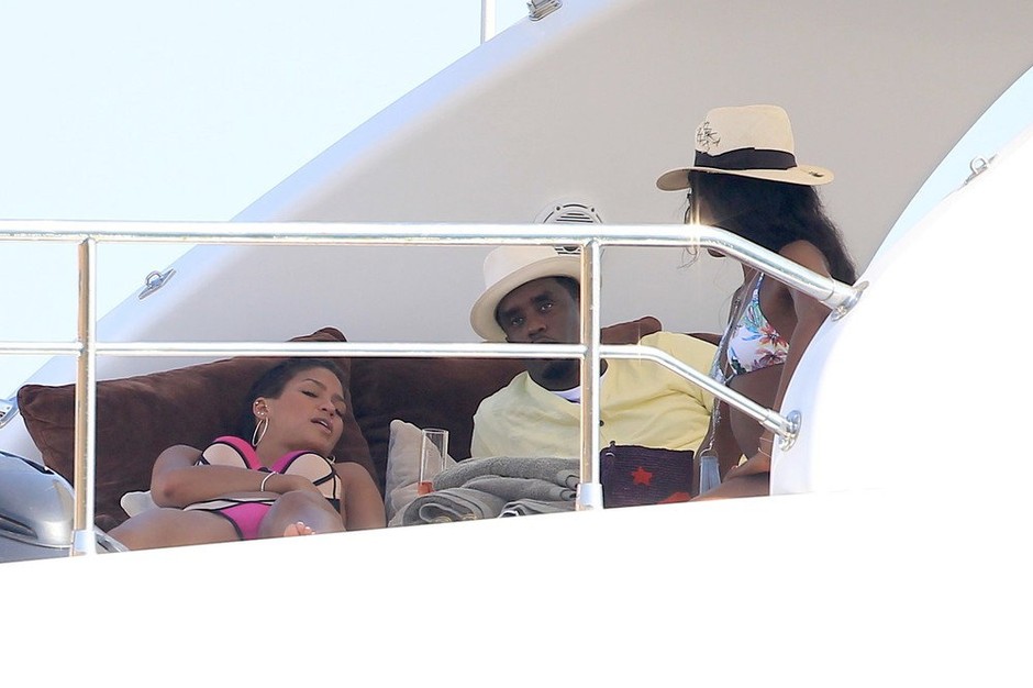 Naomi Campbell na wakacjach / EAST NEWS
