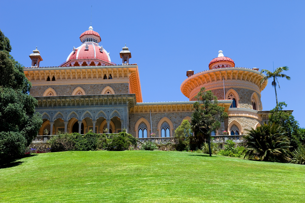 Zamek Monserrate jest równie piękny jak znajdujący się przy nim park