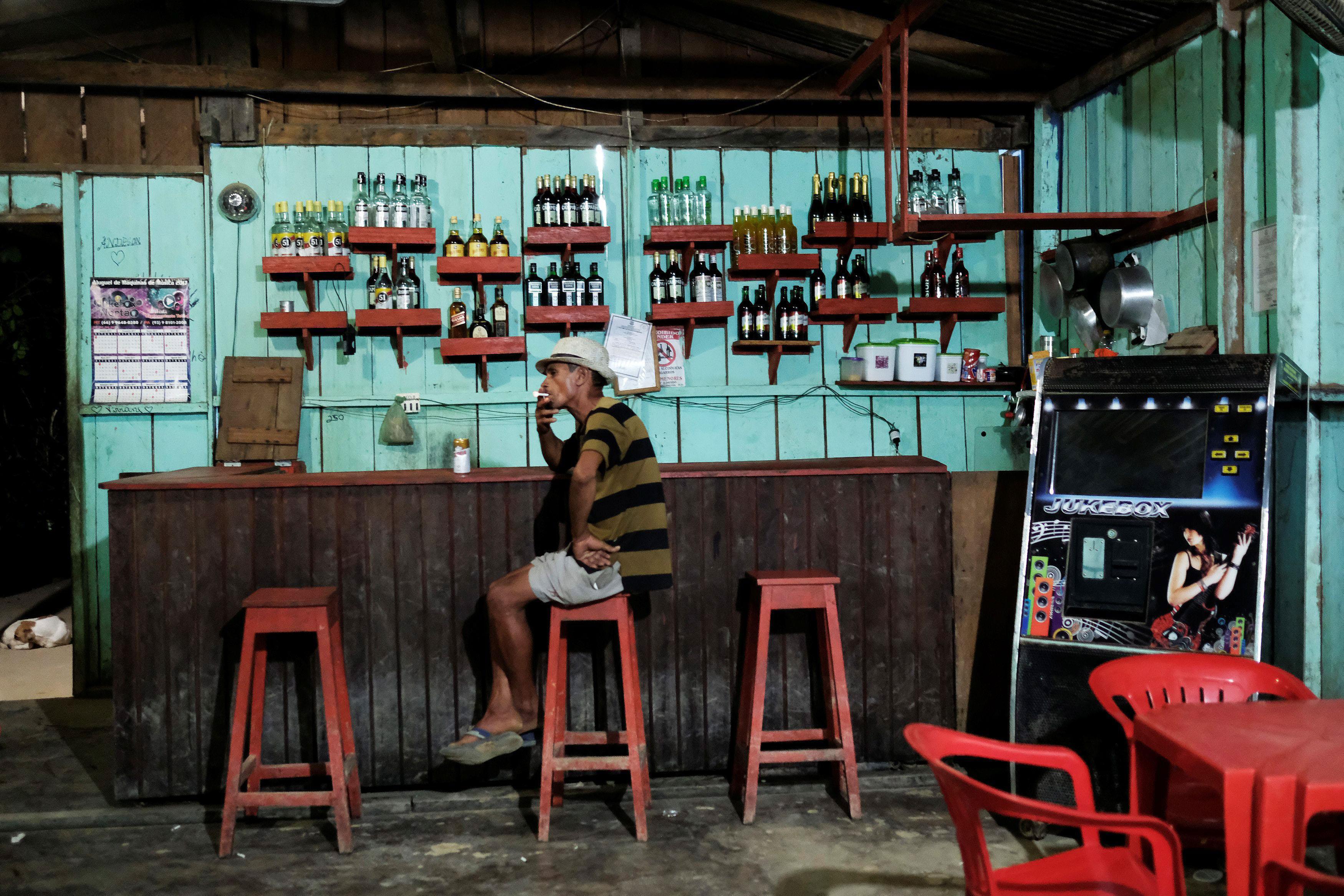 The Wider Image: Brazilians toil for gold in illegal Amazon mines