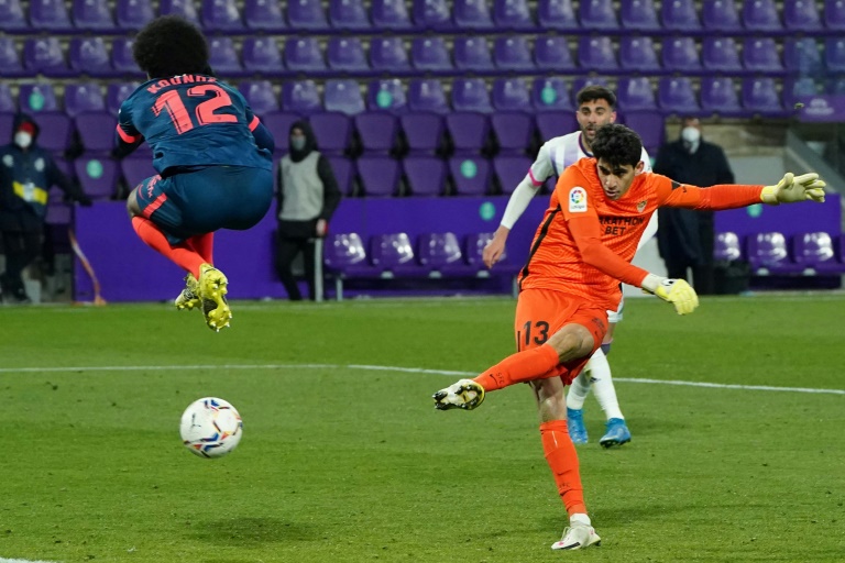 Bono in action for Sevilla