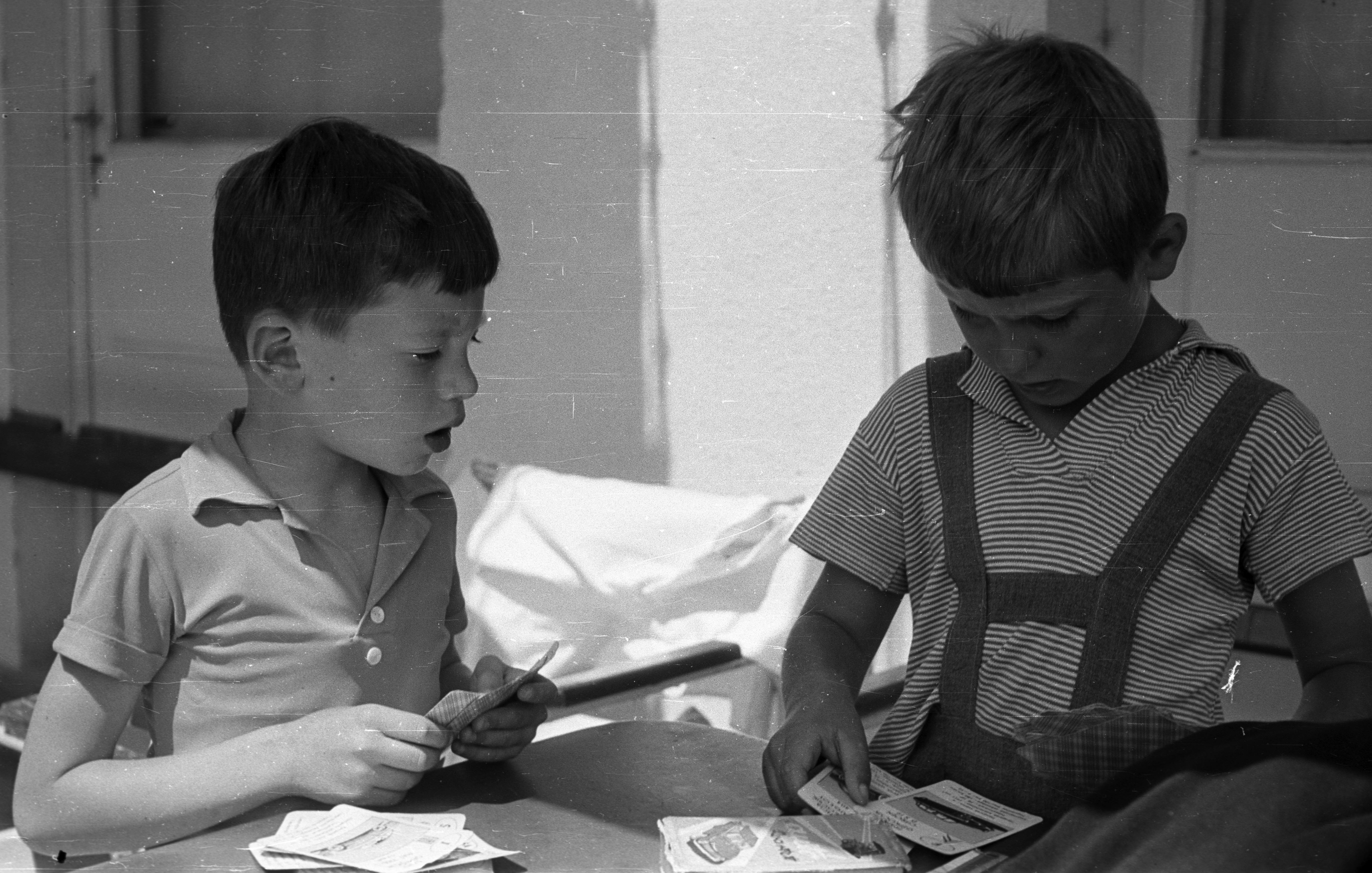 Autóskártya és torpedó: ezzel játszottunk az iskolában Kádár alatt