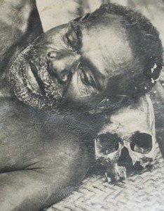 Asmat tribe: The cannibalistic people who use human skulls as pillows