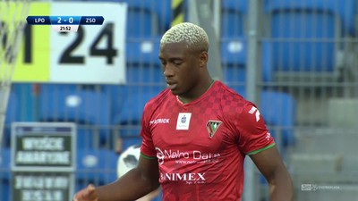 Lech - Zagłębie S. (2:0): Goście blisko gola kontaktowego. Sanogo otrzymał idealnie dogranie ze skrzydła ale zmarnował okazję strzelecką!