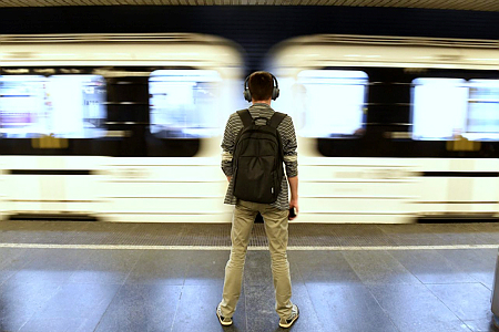 Ma délutántól változik a 3-as metró menetrendje: átadják a  Ferenciek tere és a Deák Ferenc téri állomást