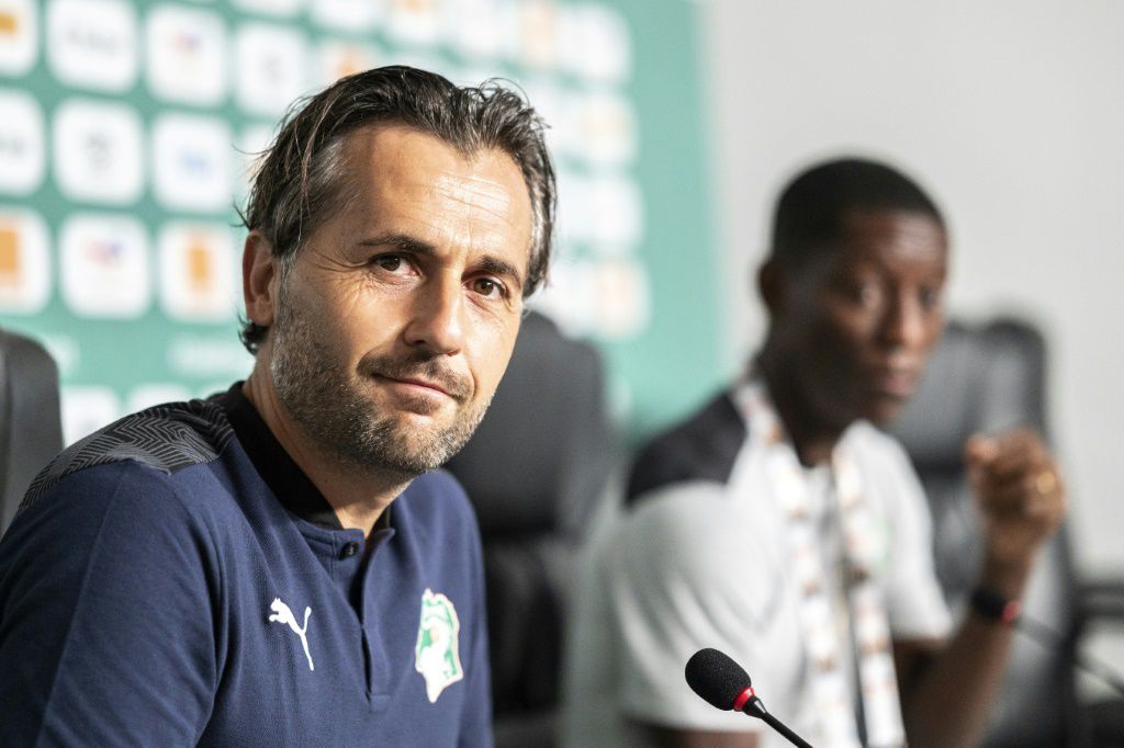 \'A disaster\' - Ivory Coast coach questions state of pitch at AFCON venue