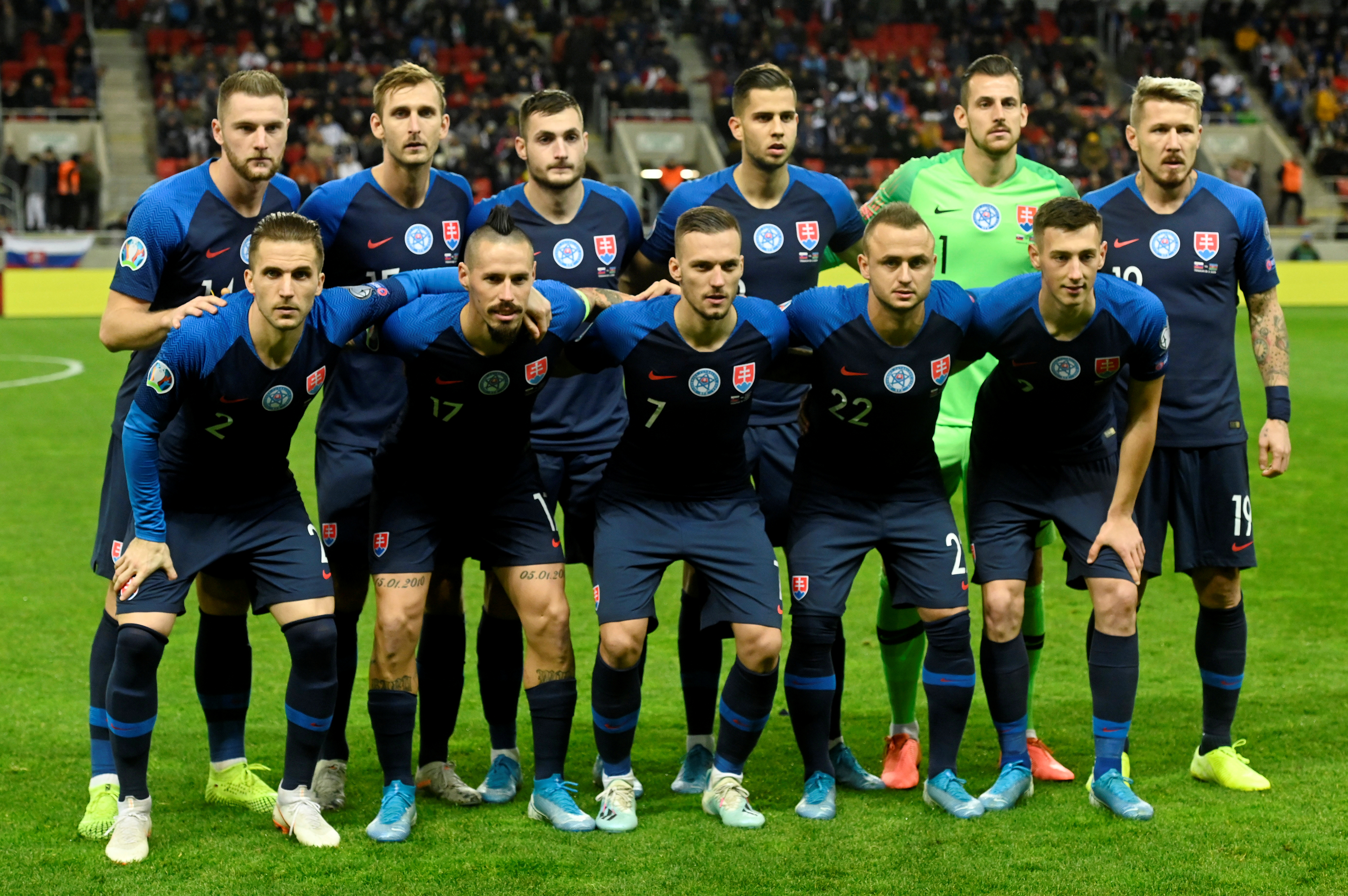 EURO 2020: Koronavírus ohrozuje aj Slovákov v Taliansku. Obávajú sa, či  prídu reprezentovať | Šport.sk