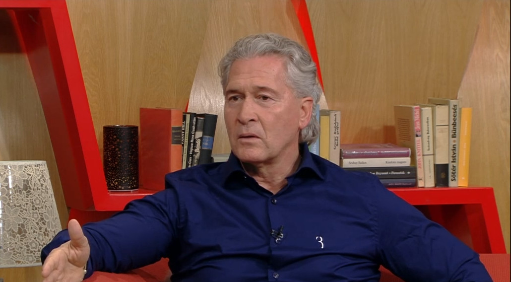 Vajtó Lajos kíméletlenül beleállt a kormányba és az ellenzékbe is: „Nekünk, civileknek kell felemelni a hangunkat, és jelezni azt, hogy állj, ne tovább” – videó