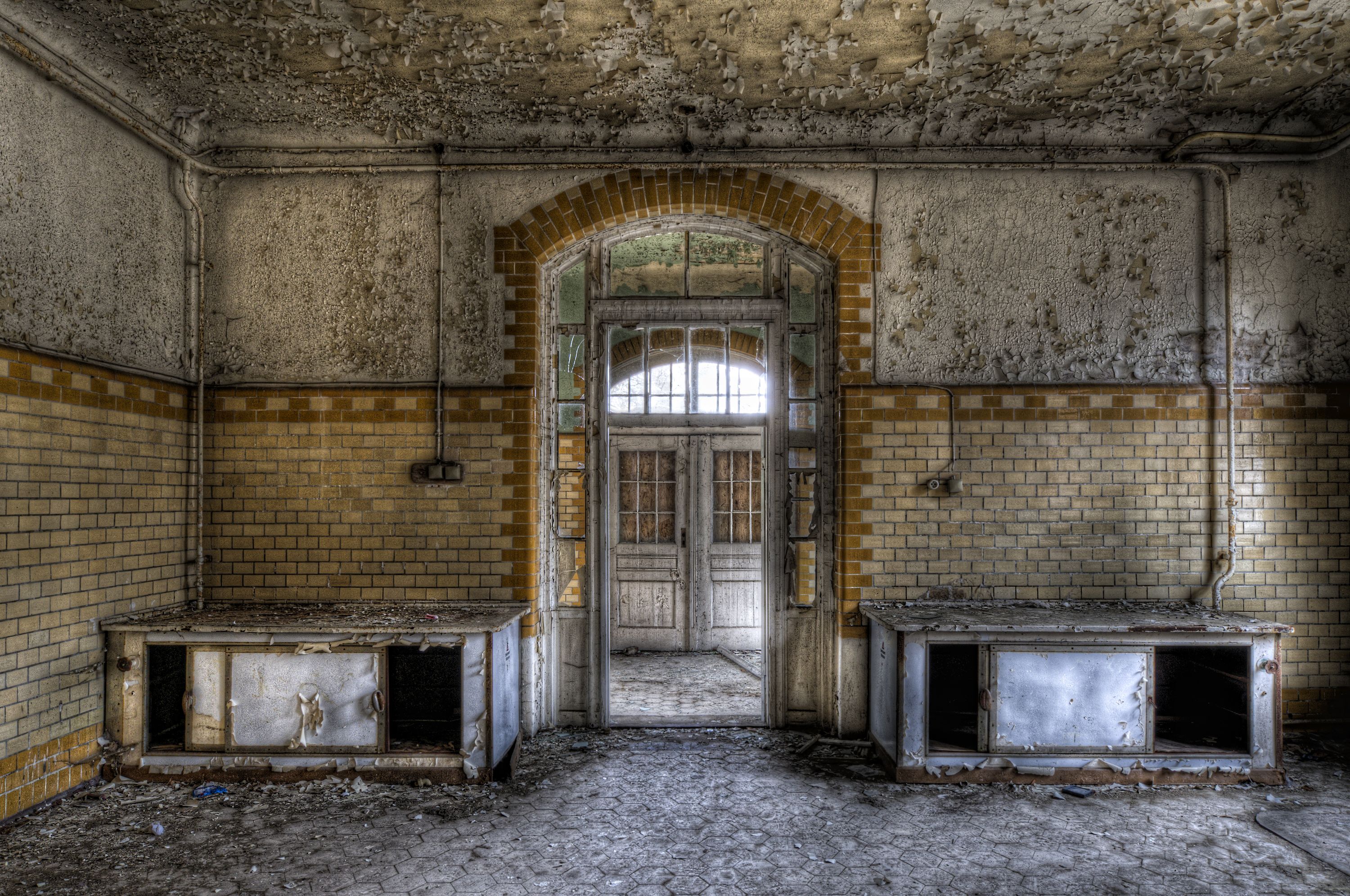 Opuszczony szpital Beelitz-Heilstätten. TUTAJ LECZYŁ SIĘ ADOLF HITLER