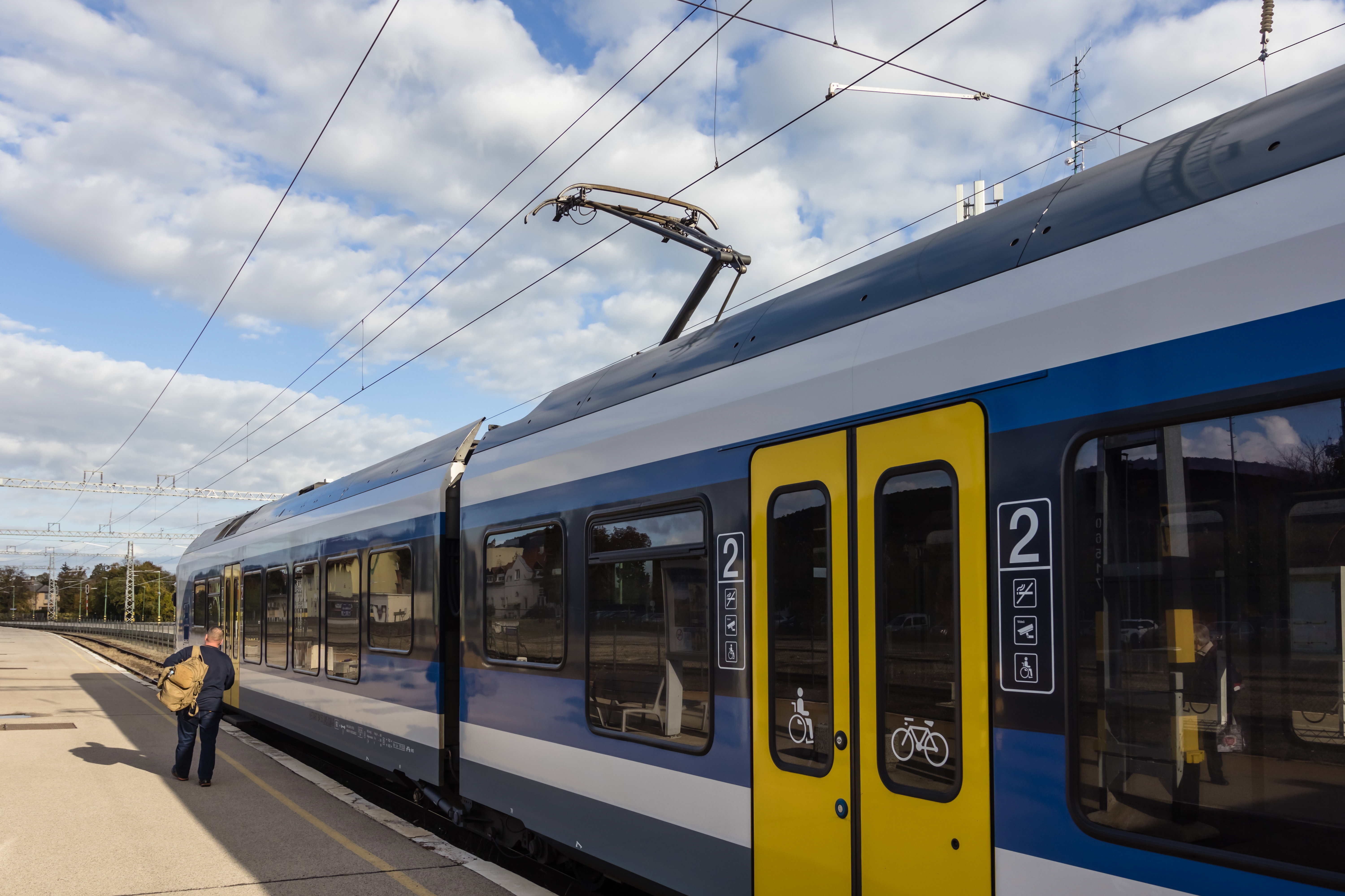 Üzent a rendőrség: razzia lesz a vonatokon