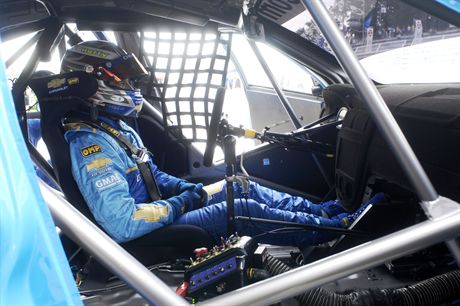 2007category: RACINGsubcategory:WTCCrace:RACE OF BRASILtrack:CIRCUIT INTERNACIONAL DE CURITIBAcar:CHEVROLET LACETTIteam:CHEVROLET RACING - RMLdriver:picture:image:
