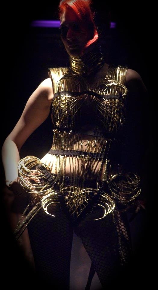 Hipnotic Fashion - Oficjalny funpage Tamasa Kiraly'ego