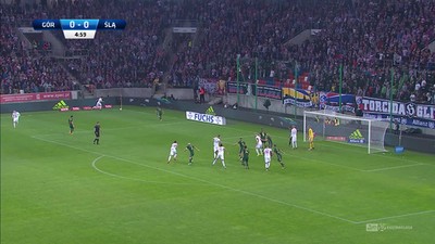 Górnik Z. - Śląsk (0:0): Kolejny strzał Suareza. Tym razem gości ratuje poprzeczka