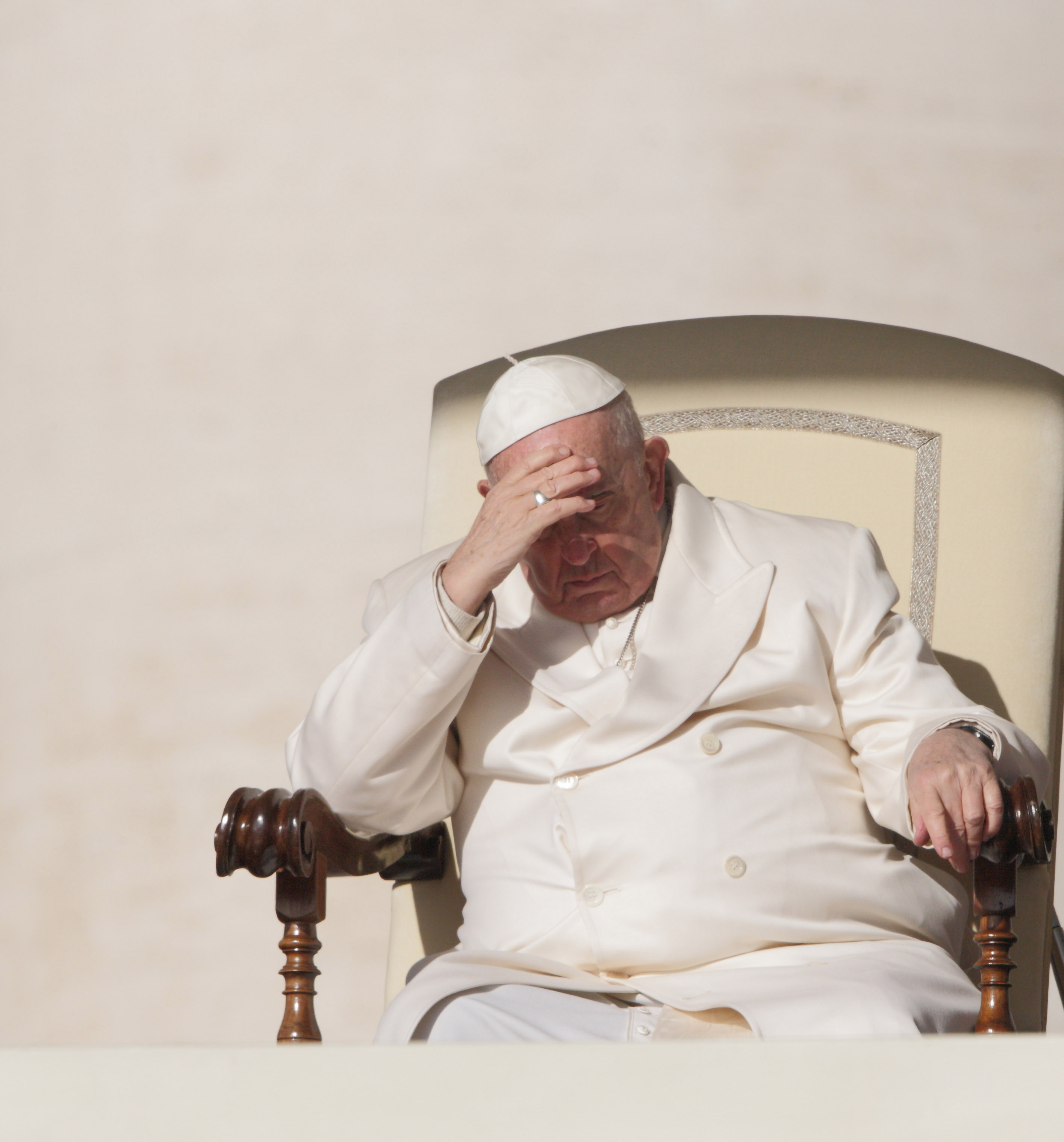 Megszólalt a Vatikán: így van most a kórházba kerülő Ferenc pápa