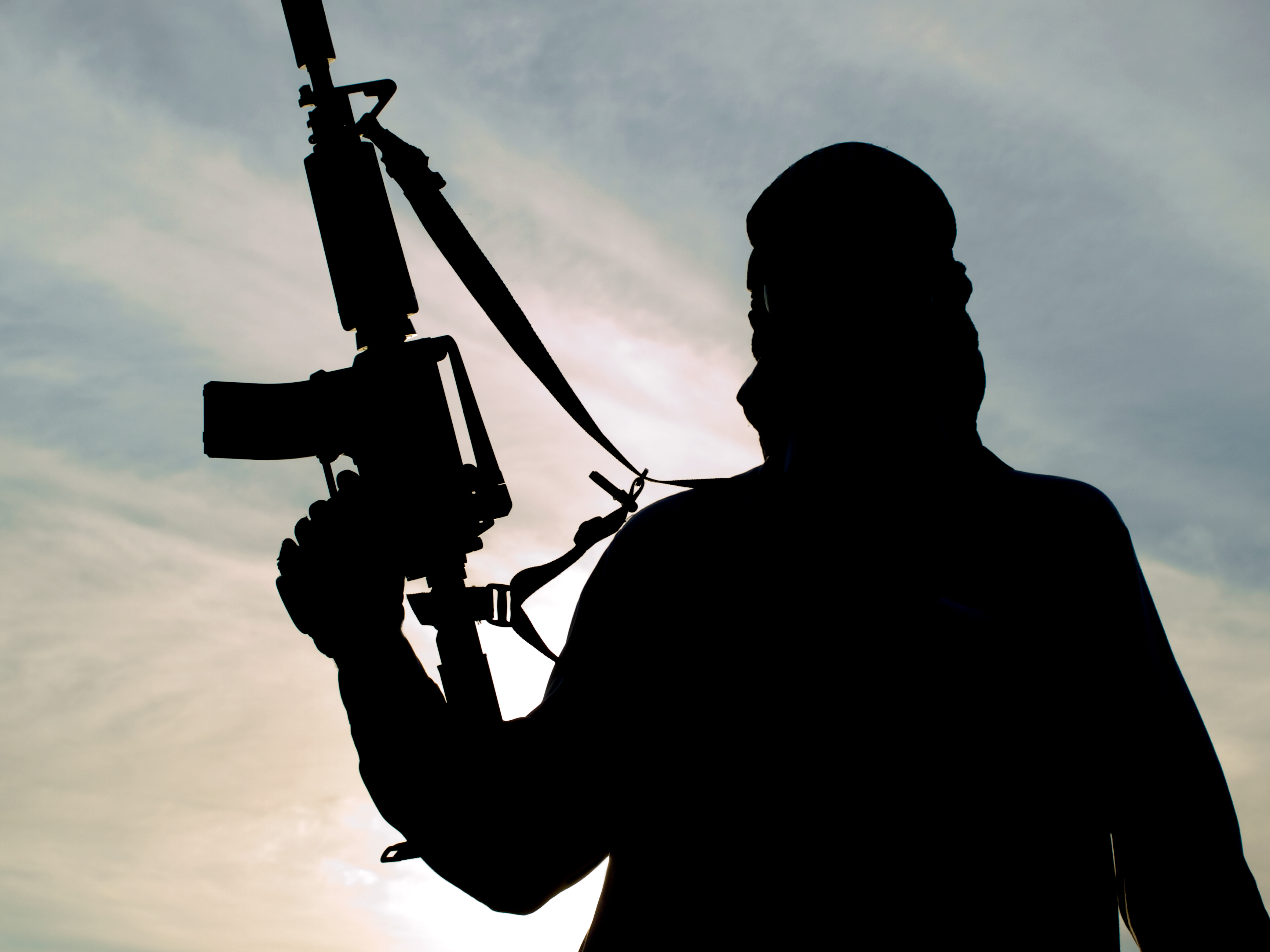 Militarne postępy Islamskiego Państwa Iraku i Syrii, przemianowanego później na Państwo Islamskie, były jednym z najbardziej nieprzewidzianych wydarzeń roku 2014 (skąd się wzięło Państwo Islamskie? <a href=