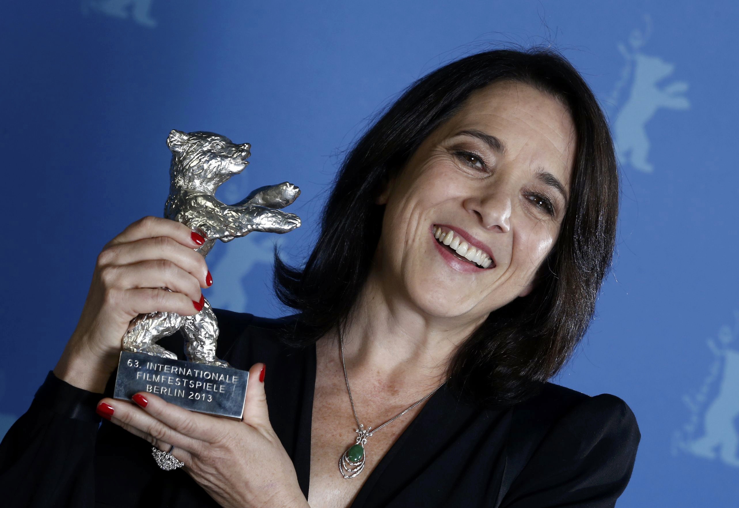 Chilijska aktorka Paulina Garcia zagrała 58-letnią rozwódkę, która pomimo podeszłego wieku nie ma zamiaru zrezygnować z uroków życia i zdobyła statuetkę Srebrnego Niedźwiedzia na 63. Berlinale