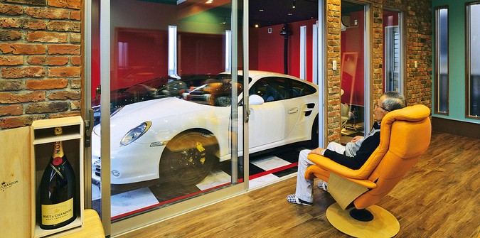 Pokój z widokiem na auto. Japońskie garaże marzeń.