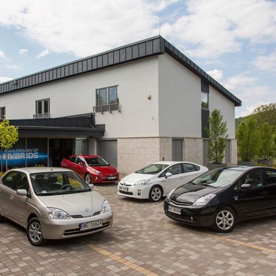 Hybrydy Toyoty mają już 20 lat