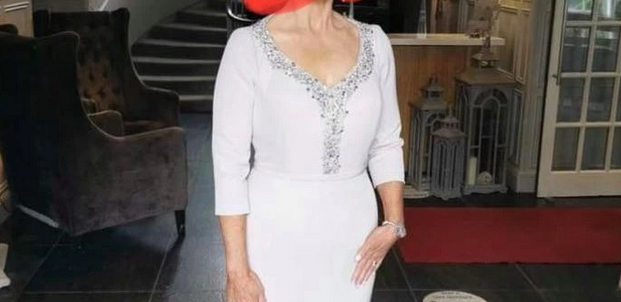 Svekrva obukla belu haljinu za venčanje - Žena.rs
