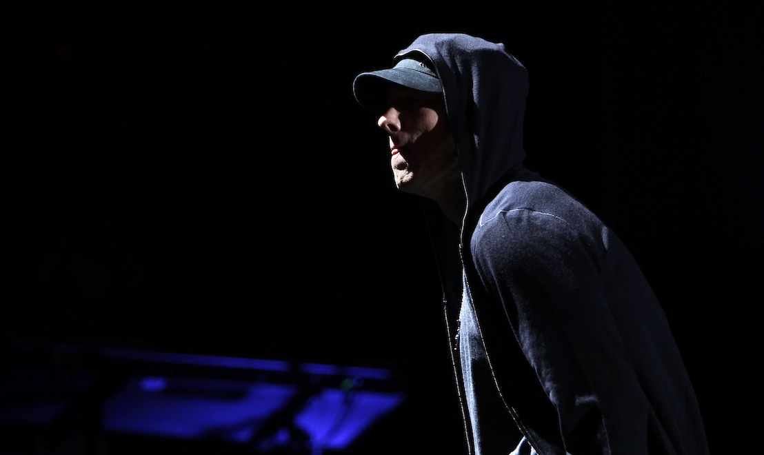 Pierwszy białoskóry raper, który zdobył uznanie w świecie hip-hopu, zdobywca aż 13 nagród Grammy i Oscara za utwór