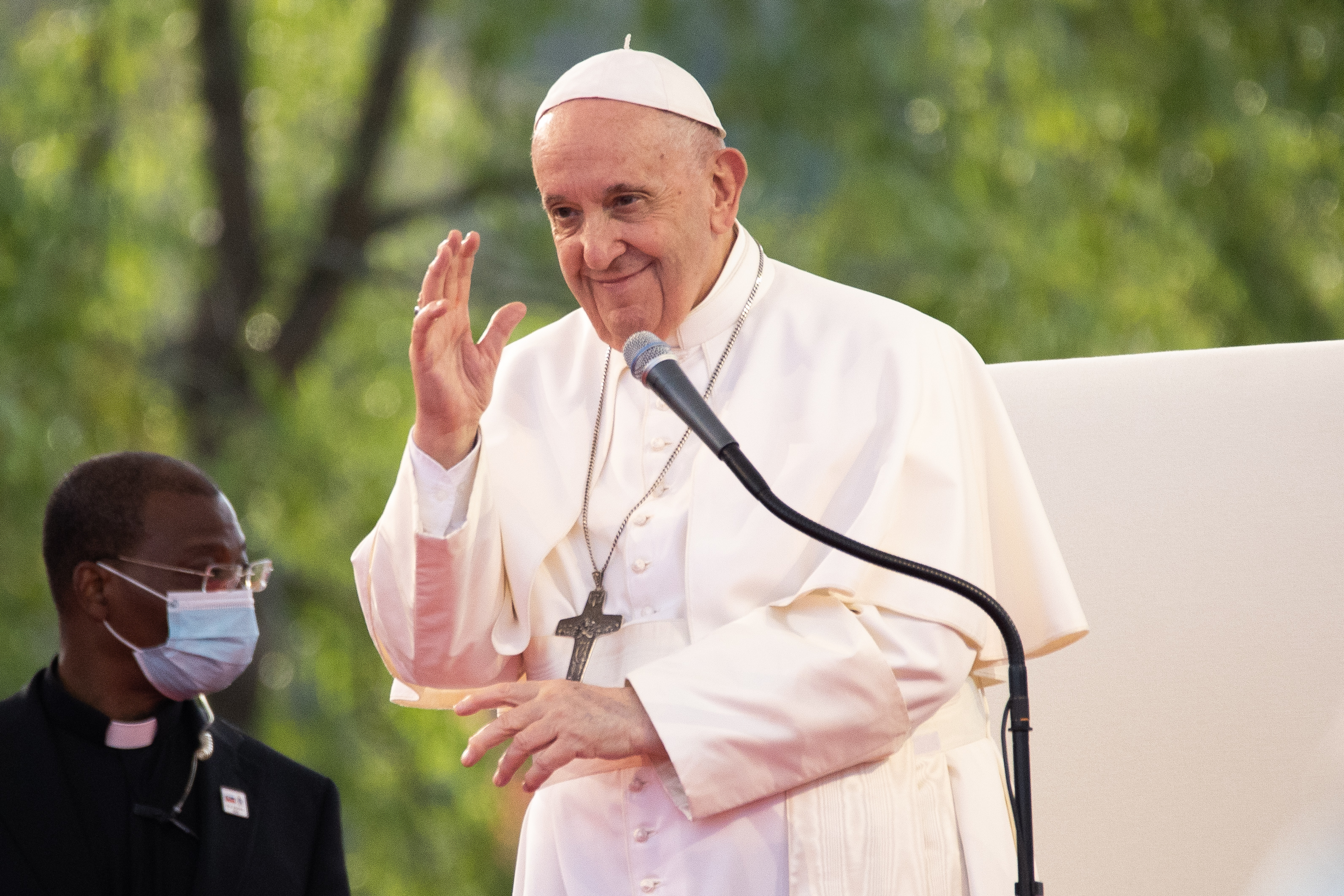 Felborul a közlekedés Budapesten Ferenc pápa érkezése miatt – itt lesznek korlátozások