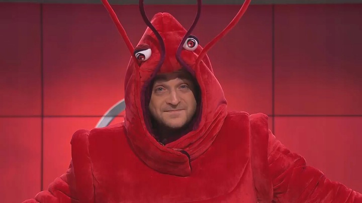 Mateusz Gessler w kostiumie homara.