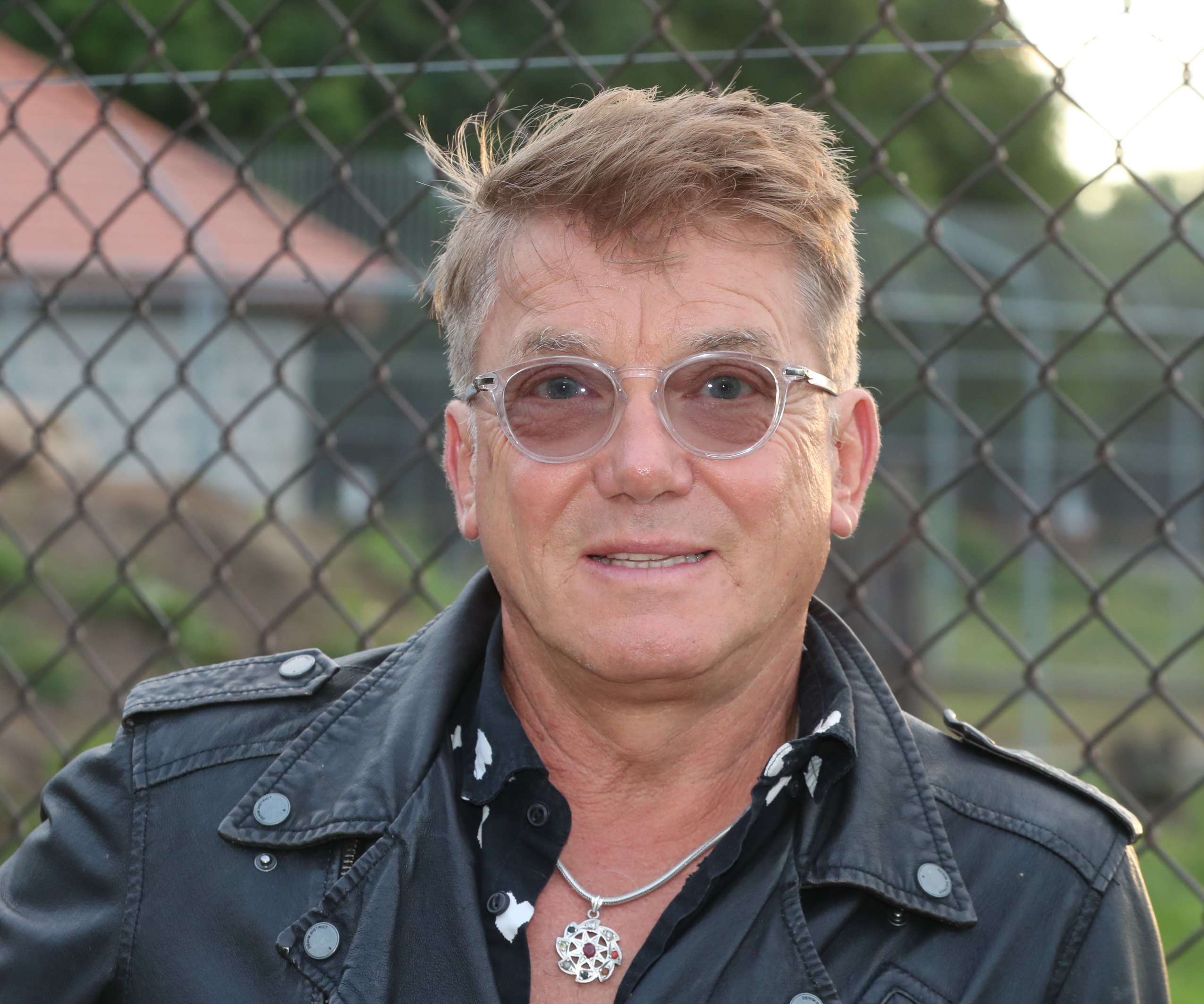 „Meglepődtem” – Orbán Viktor nem is akárhogy gratulált a 70 éves Delhusa Gjonnak: ezt üzente neki a miniszterelnök