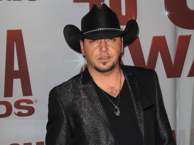 8. Jason Aldean – 17,6 miliona dolarów