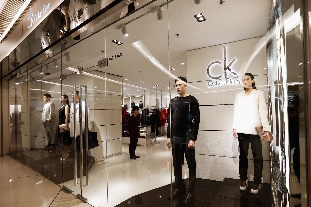 Calvin Klein zmienia logo