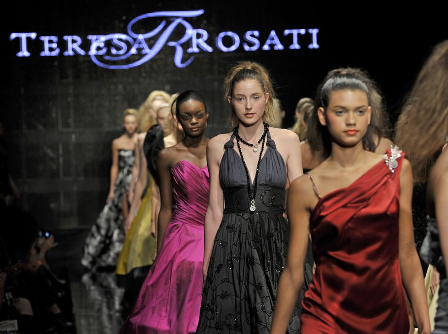 Pokaz kolekcji Teresy Rosati na Beverly Hills Fashion Festival