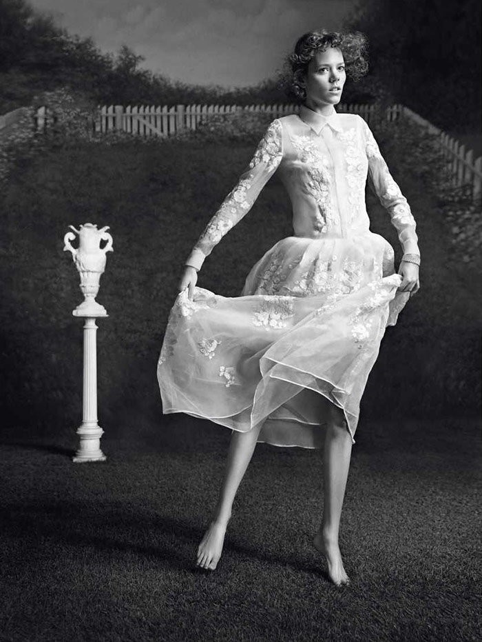 VOGUE PARIS