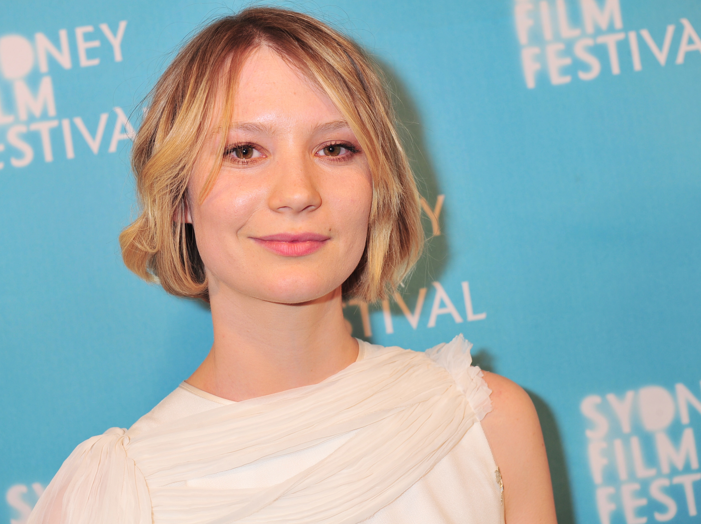 Mia Wasikowska ma mamę Polkę – pani Marzena jest fotografem.