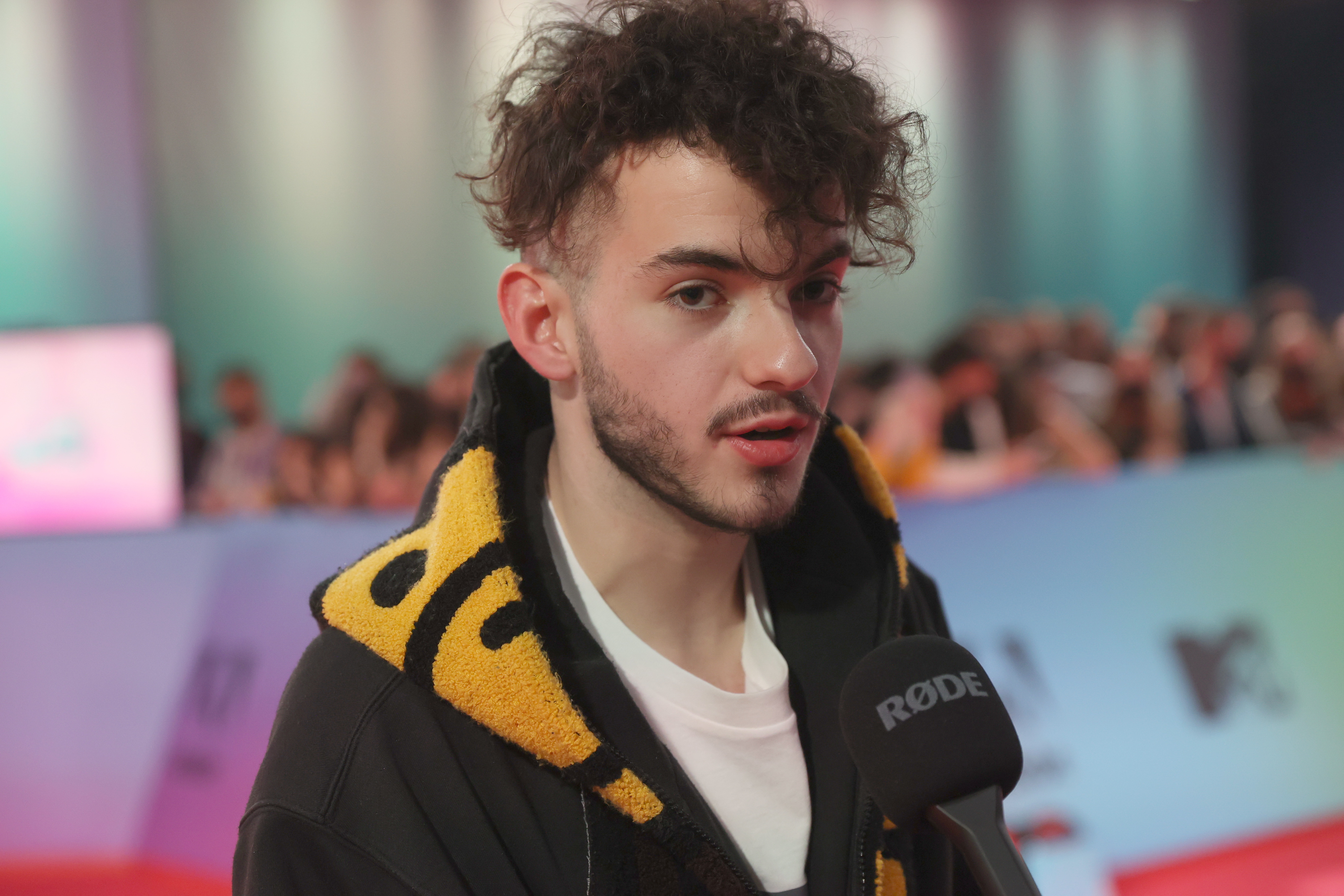 Kiállt Azahriah mellett Varnus Xavér: Nobel-díjasokhoz hasonlította