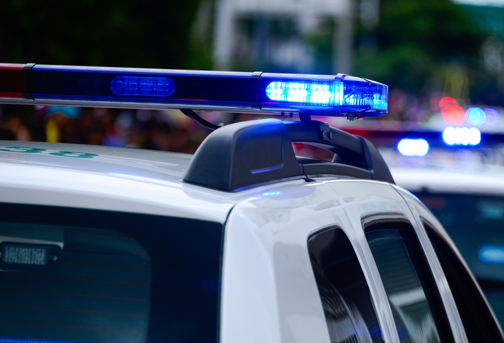 Pénzzel teli táskát lopott a rendőr, aki elsőként ért ki a balesethez