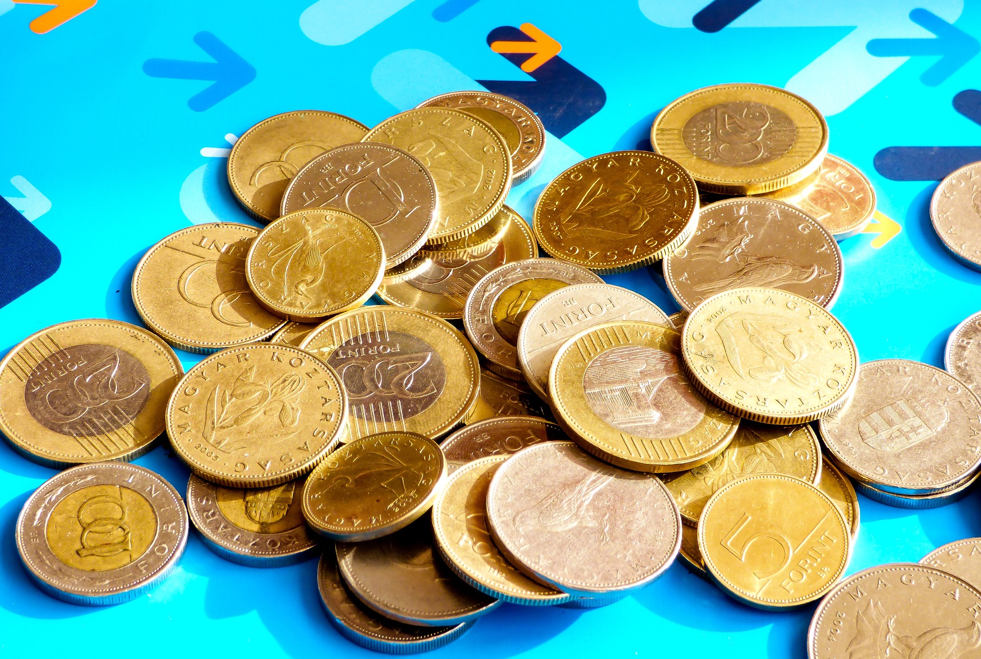 Megint lejtmenetben a forint