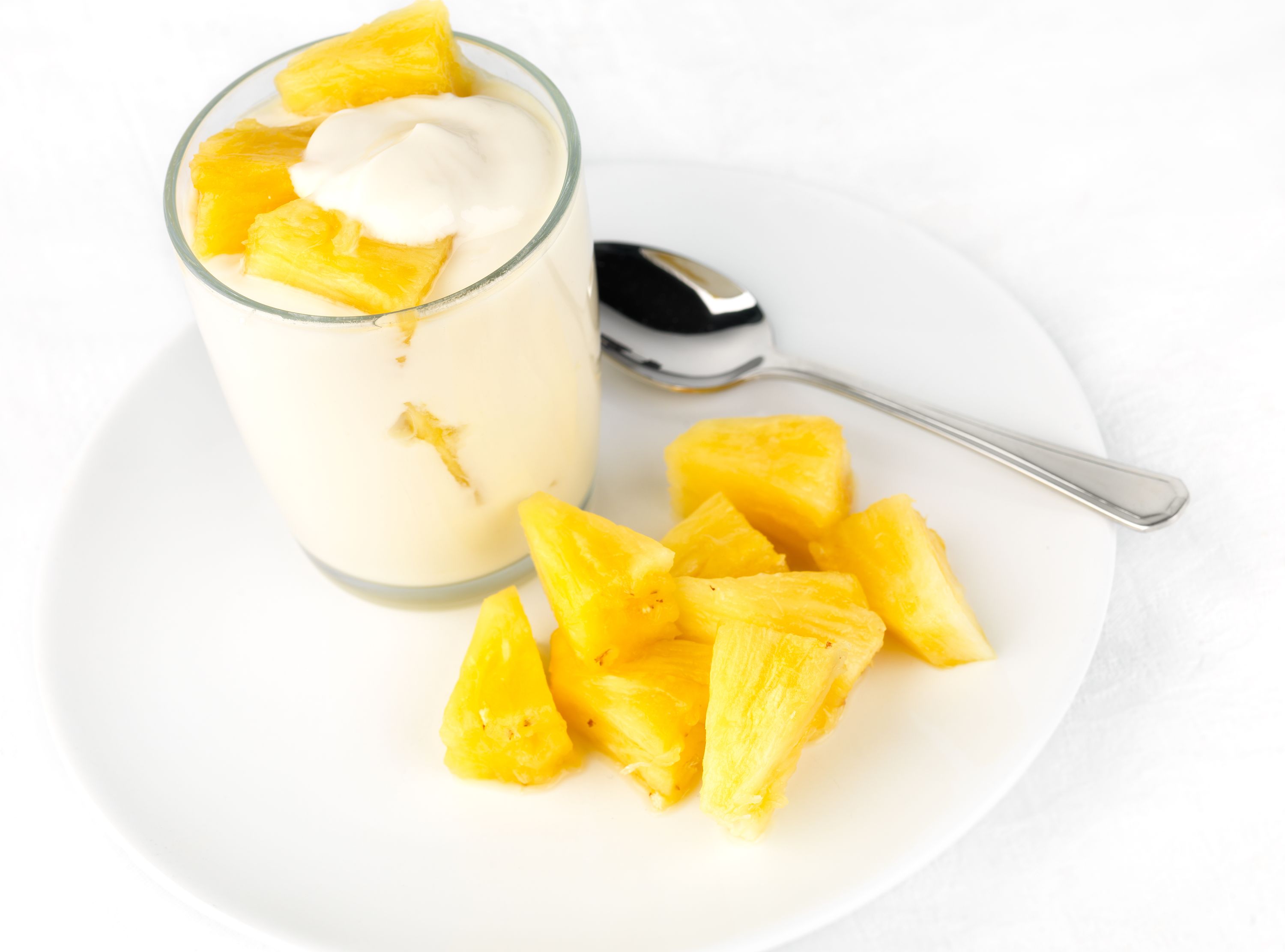 Ananas łagodzi nudności (także ciążowe)
