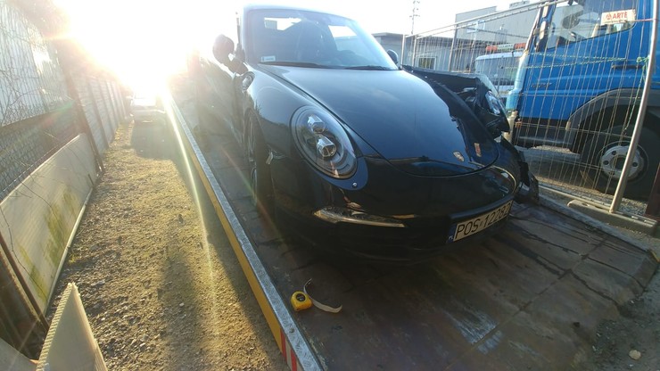 Поляк разбил Porche 911, который украл с автомойки