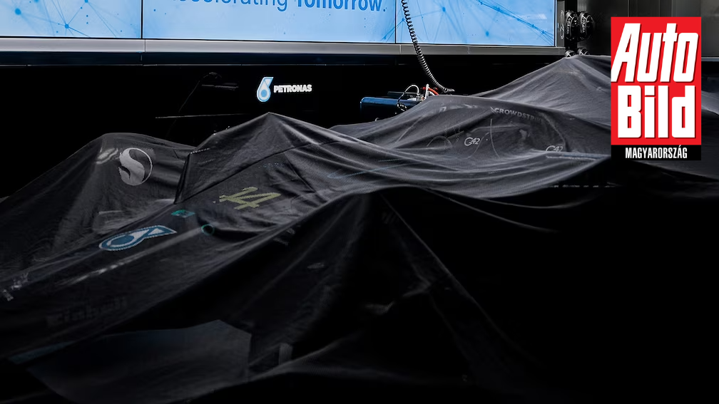 Ekkor mutatják be az új versenyautókat a Forma 1-es csapatok