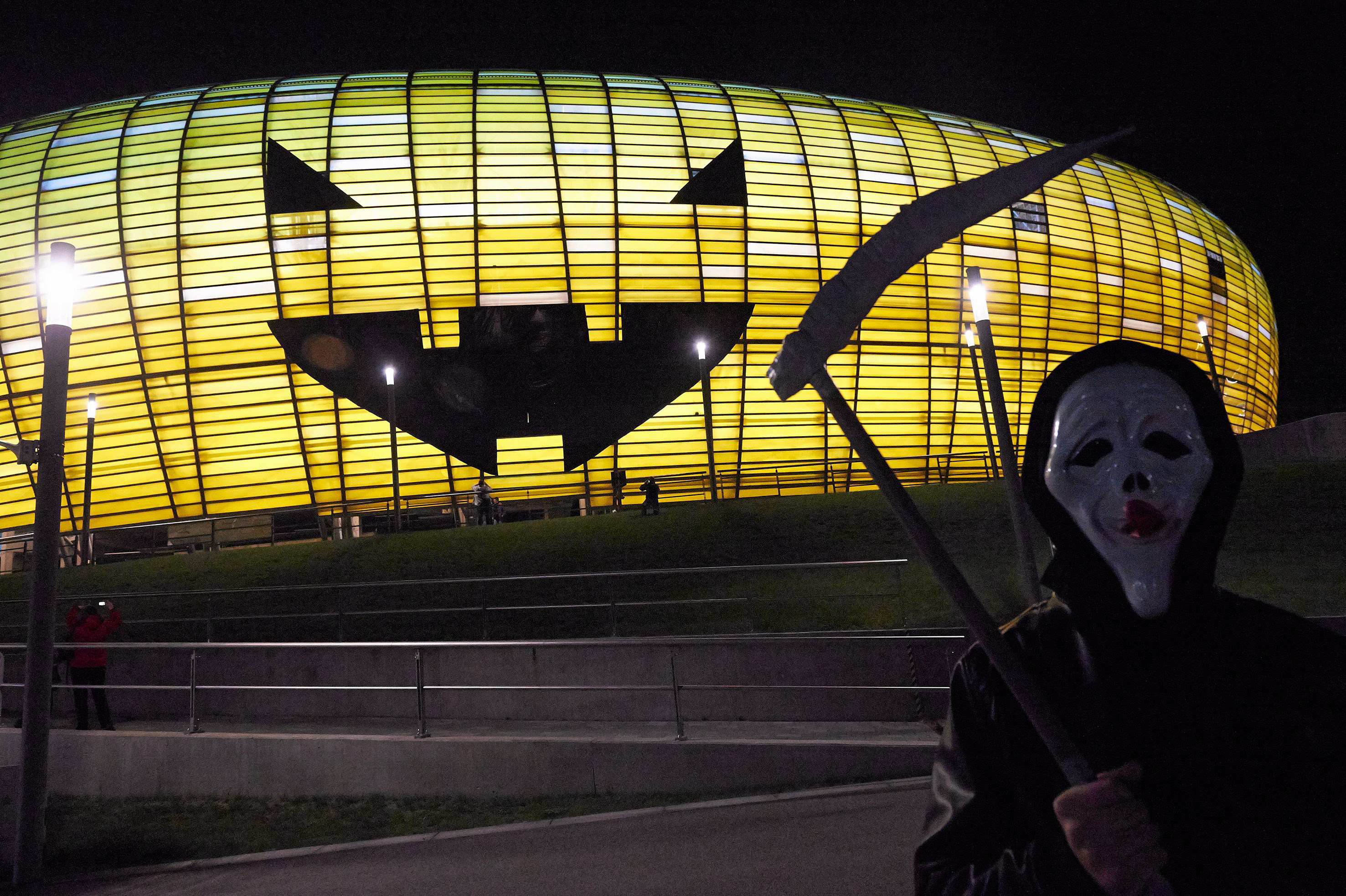 Stadion PGE Arena stał się gigantyczną dynią