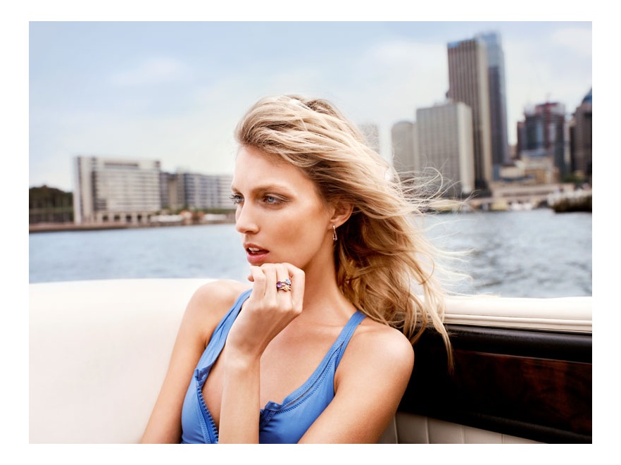 Anja Rubik w biżuterii Apart - sesja w Australii