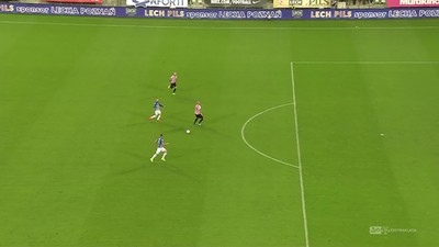 Lech - Cracovia (2:0): Robak sprawdził się w roli dżokera! Klasowe wykończenie akcji przez snajpera Lecha
