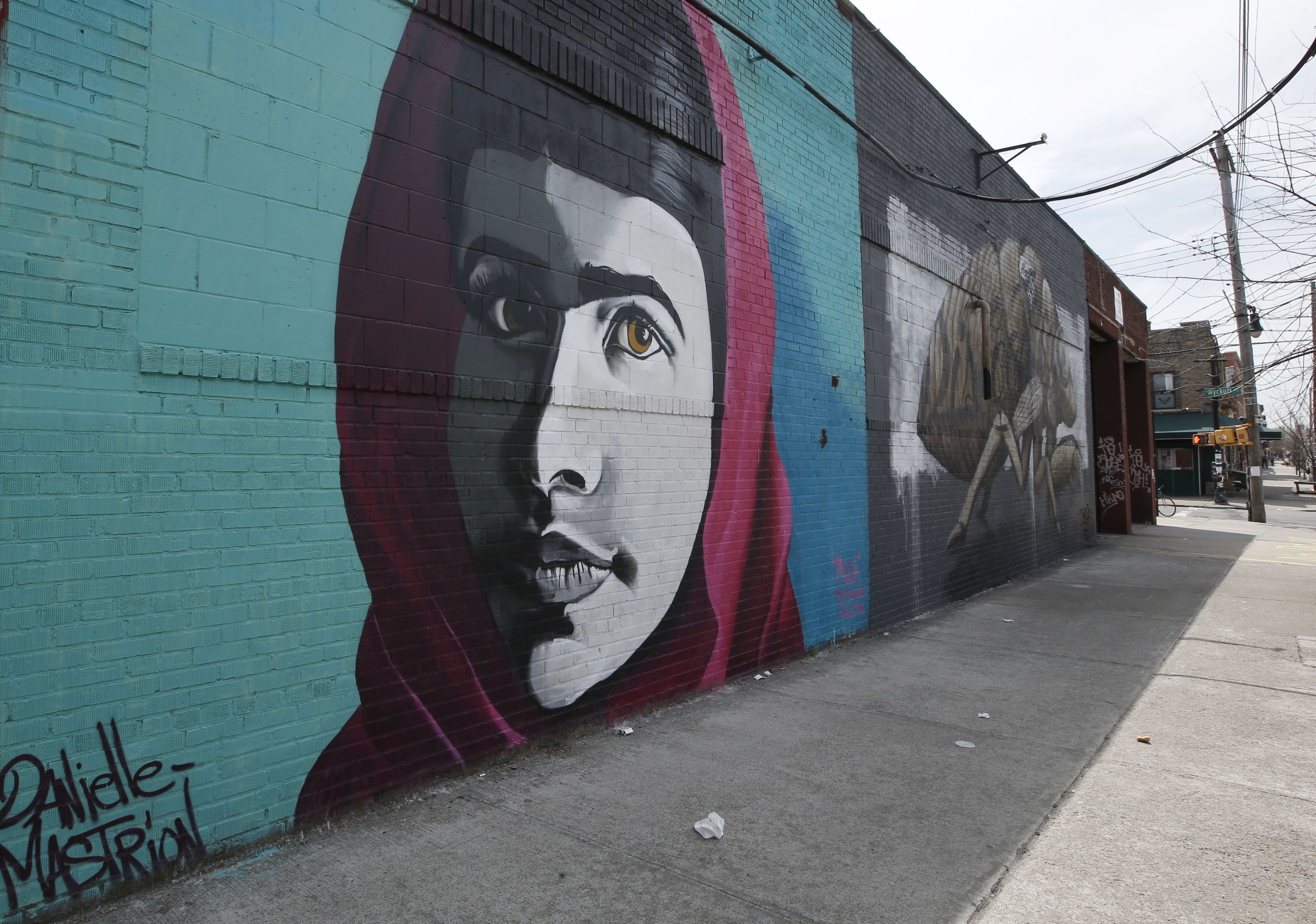 Mural z wizerunkiem Malali Yousafzai