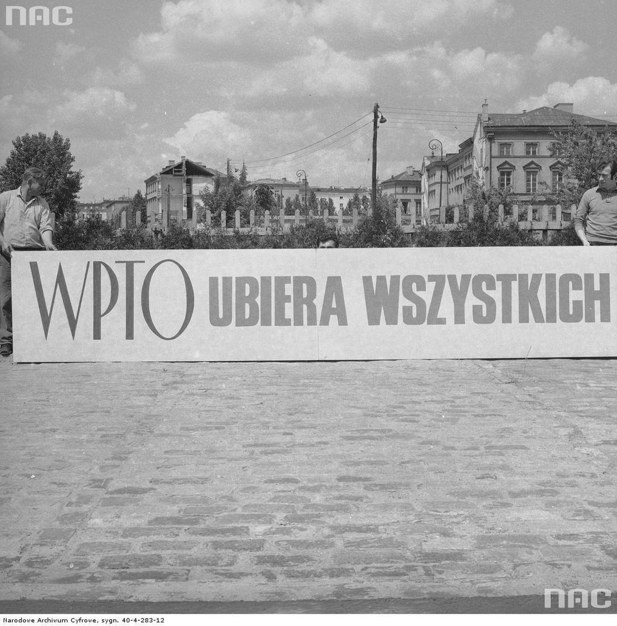 OBRACANIE PAŁACU LUBOMIRSKICH