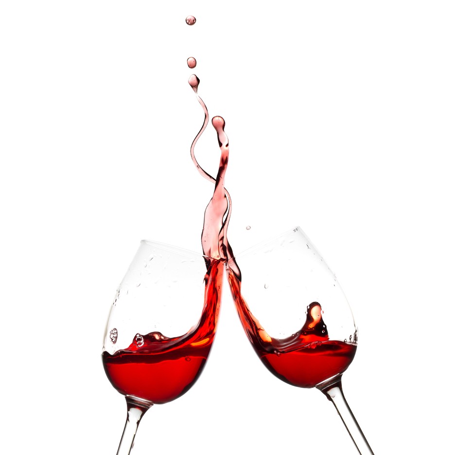Czerwone wino skutkuje przebarwieniami zębów
