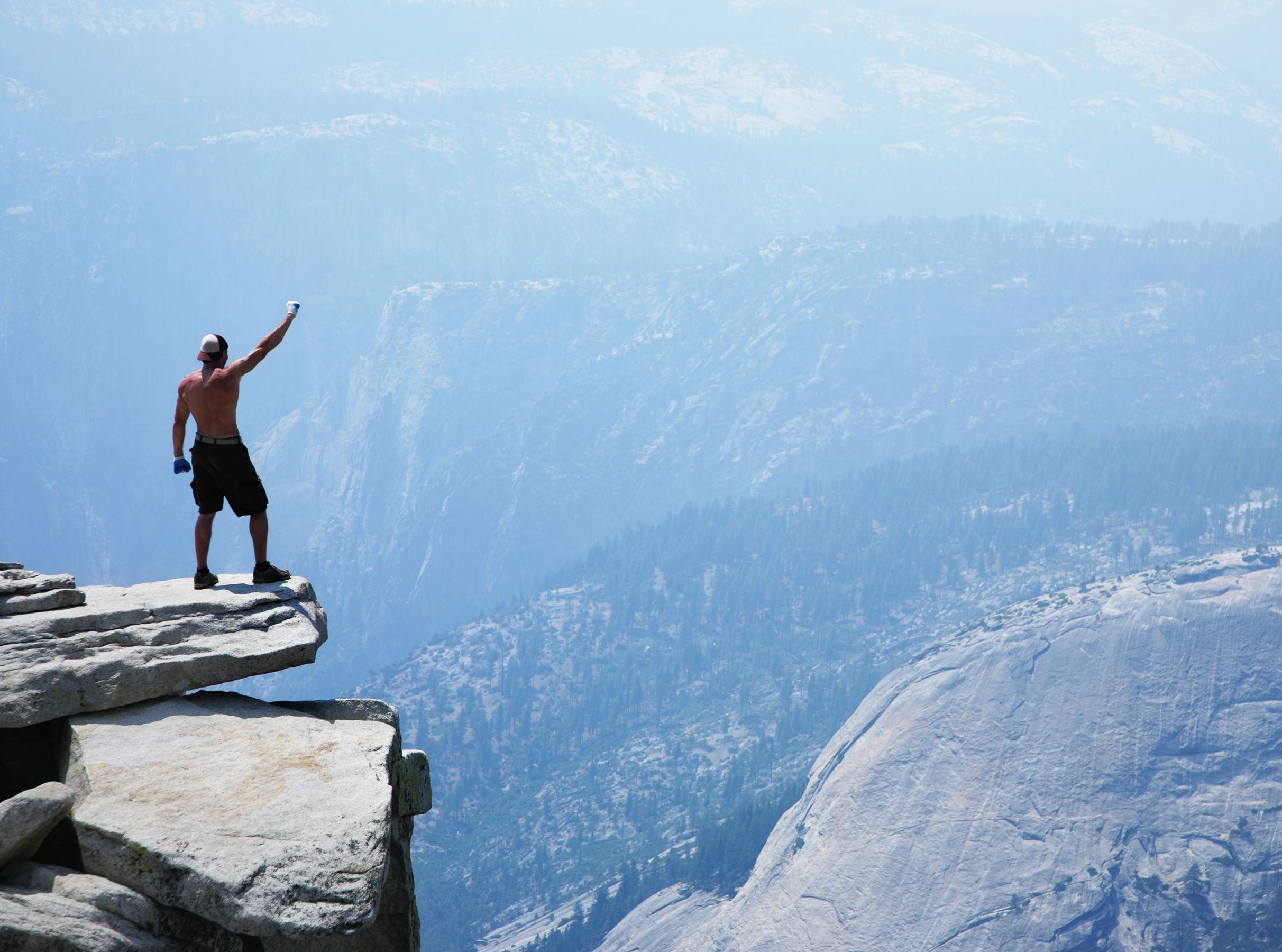 Free soloing