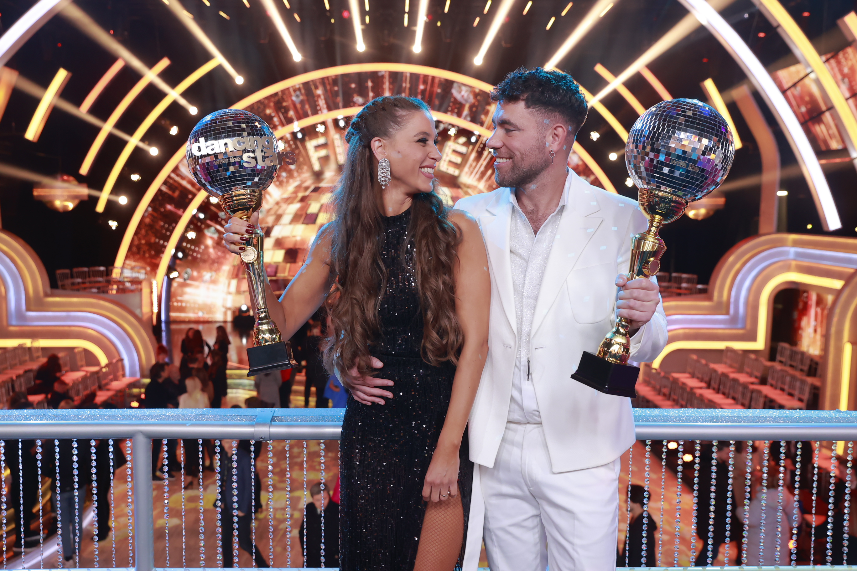 Ausztriában romantikázik Krausz Gábor és Mikes Anna: egyre közelebb egymáshoz a táncoslány és a séf