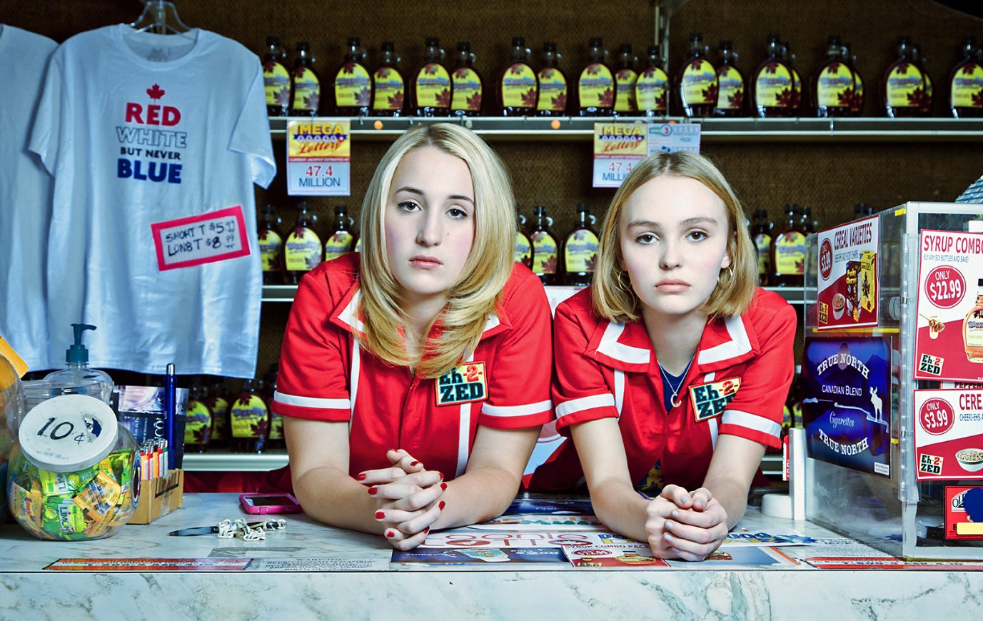 Lily-Rose Depp i Harley Quinn Smith w filmie
