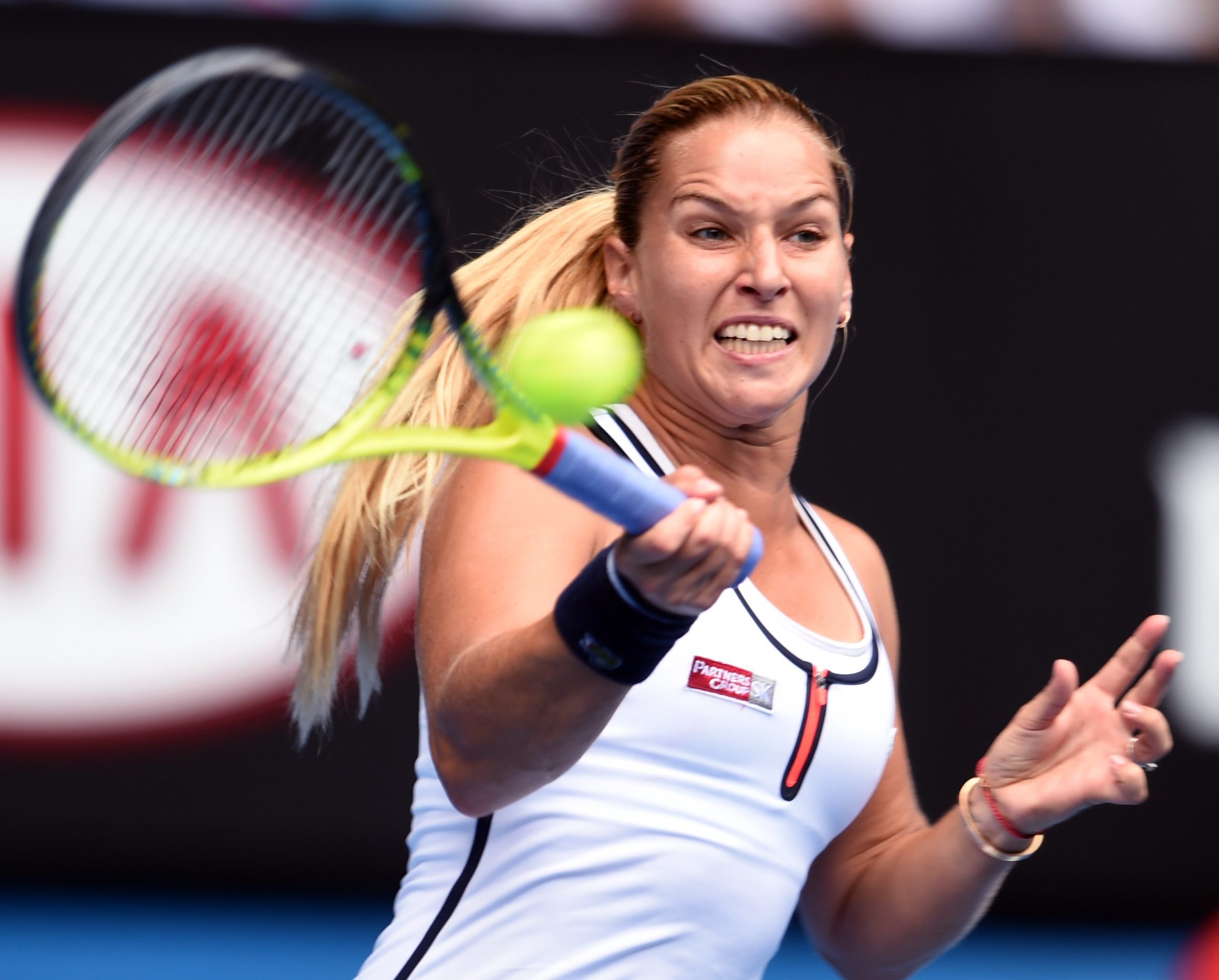 Australian Open: Piękna przegrała z bestią. Serena Williams lepsza od Dominiki Cibulkovej