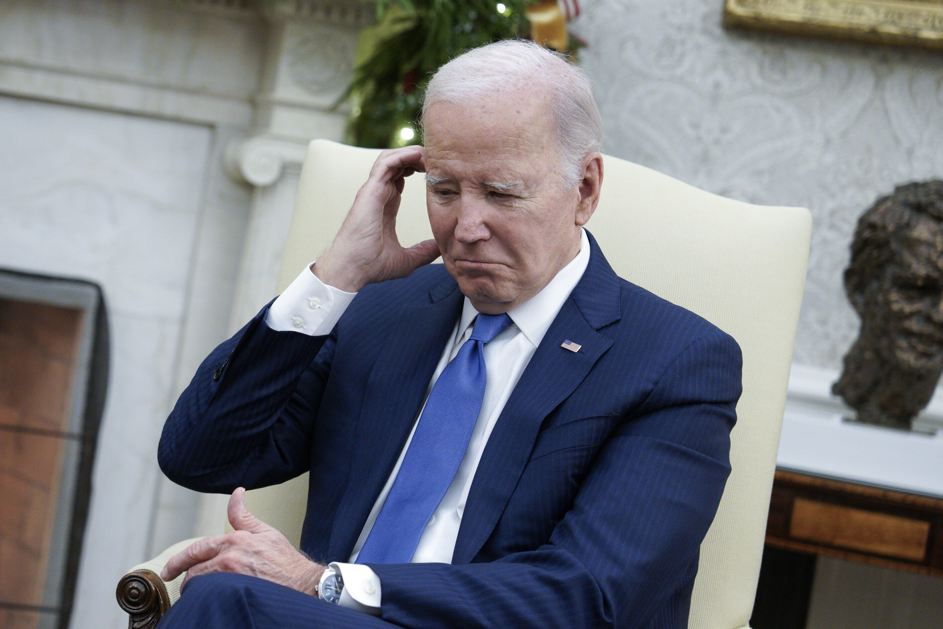 Zelenszkij bizalmasa kimondta: amerikai támogatás nélkül Ukrajna elveszítheti a háborút – Közben Biden kemény ultimátumot kapott a republikánusoktól a sorsdöntő szavazás előtt